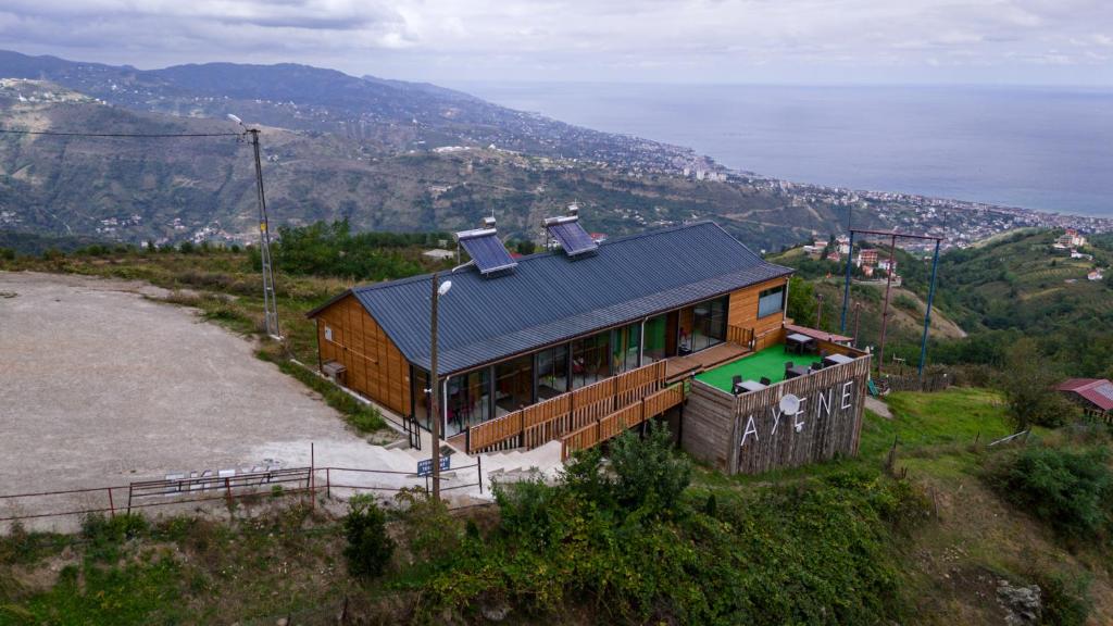 Doğa Manzaralı Bungalov (3)