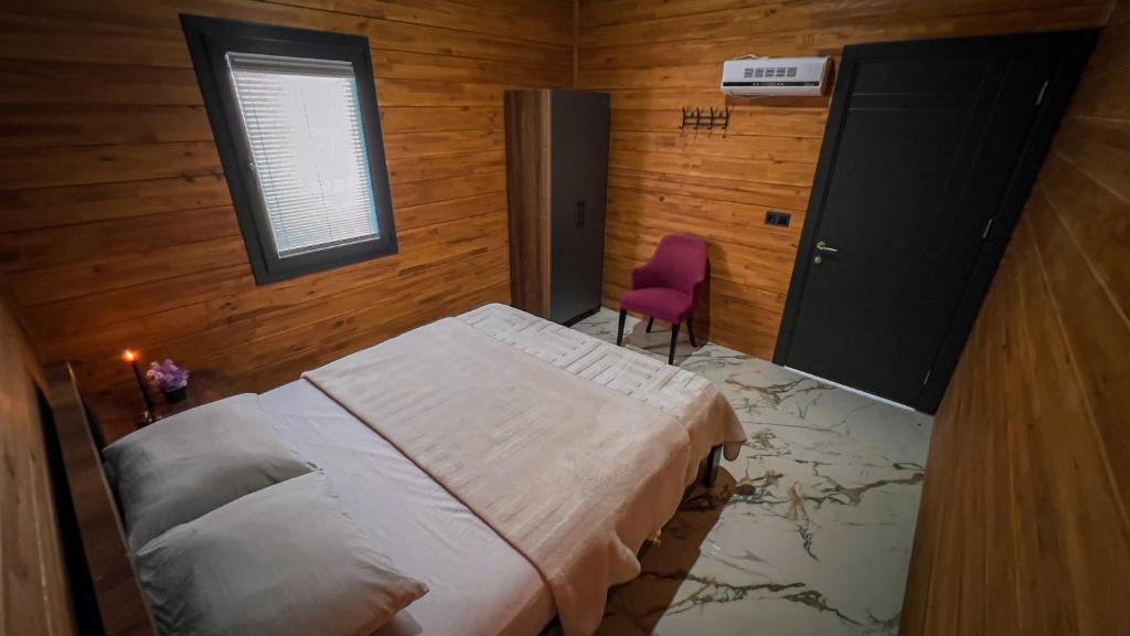 Deniz ve Doğa Manzaralı Jakuzili Bungalov görseli